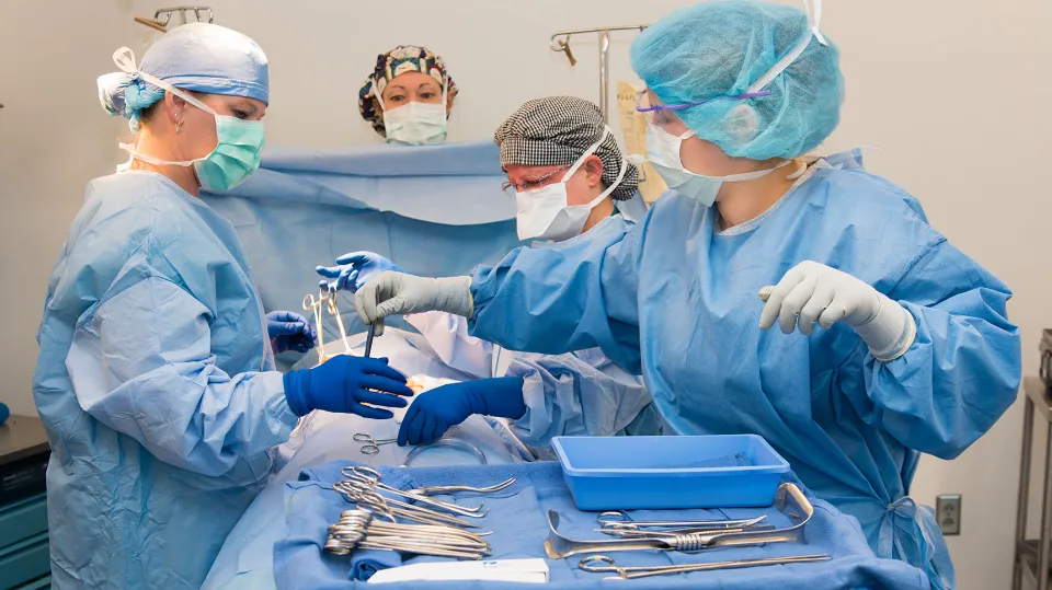 How Long Does It Take to Become a Surgical Tech